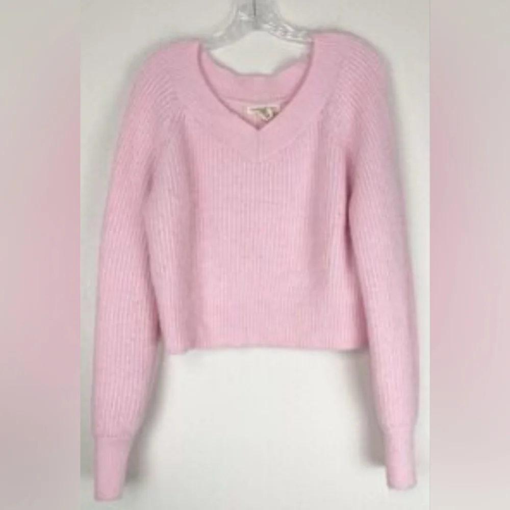 Happily Grey Chic Pink V-Neck Sweater for Women Size Medium